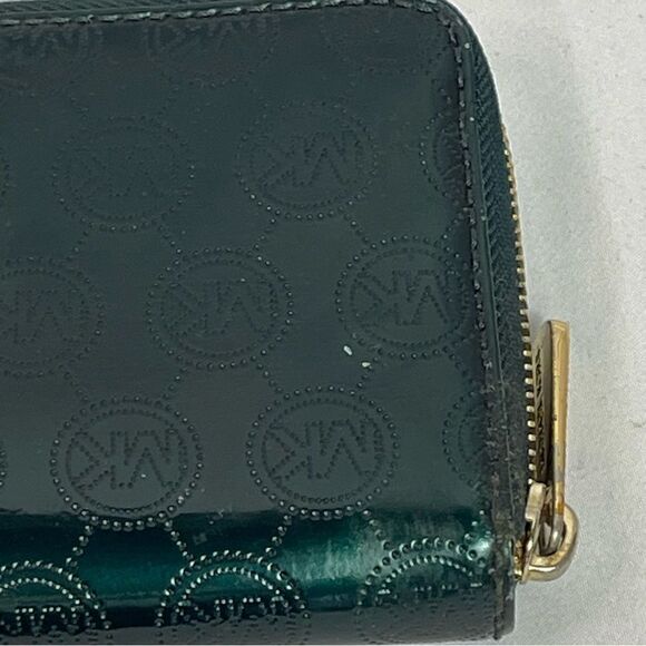 Micheal Kors Green Jet Set Patten Leather Zipper Wallet Excellent Condition - Picture 8 of 8
